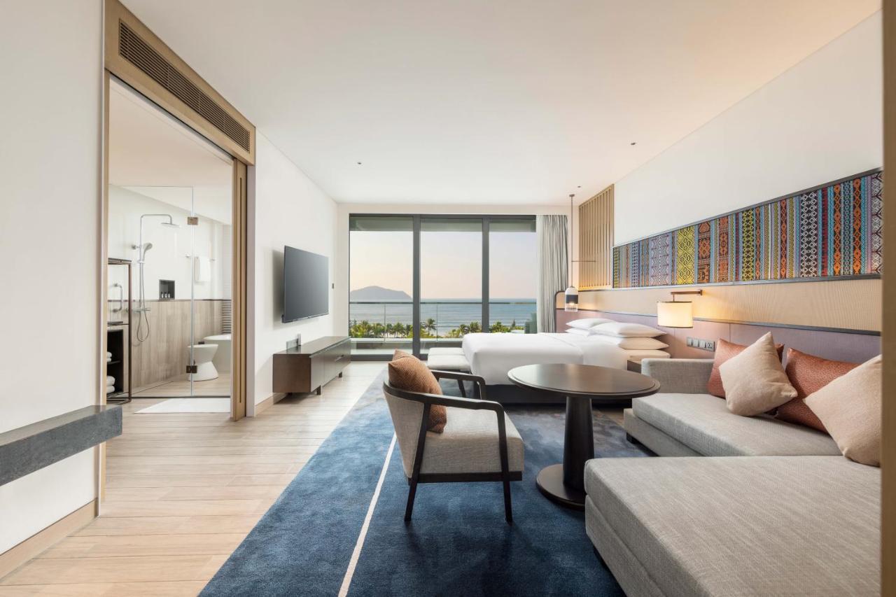 Hyatt Regency Sanya Tianli Bay Hotel Exterior photo