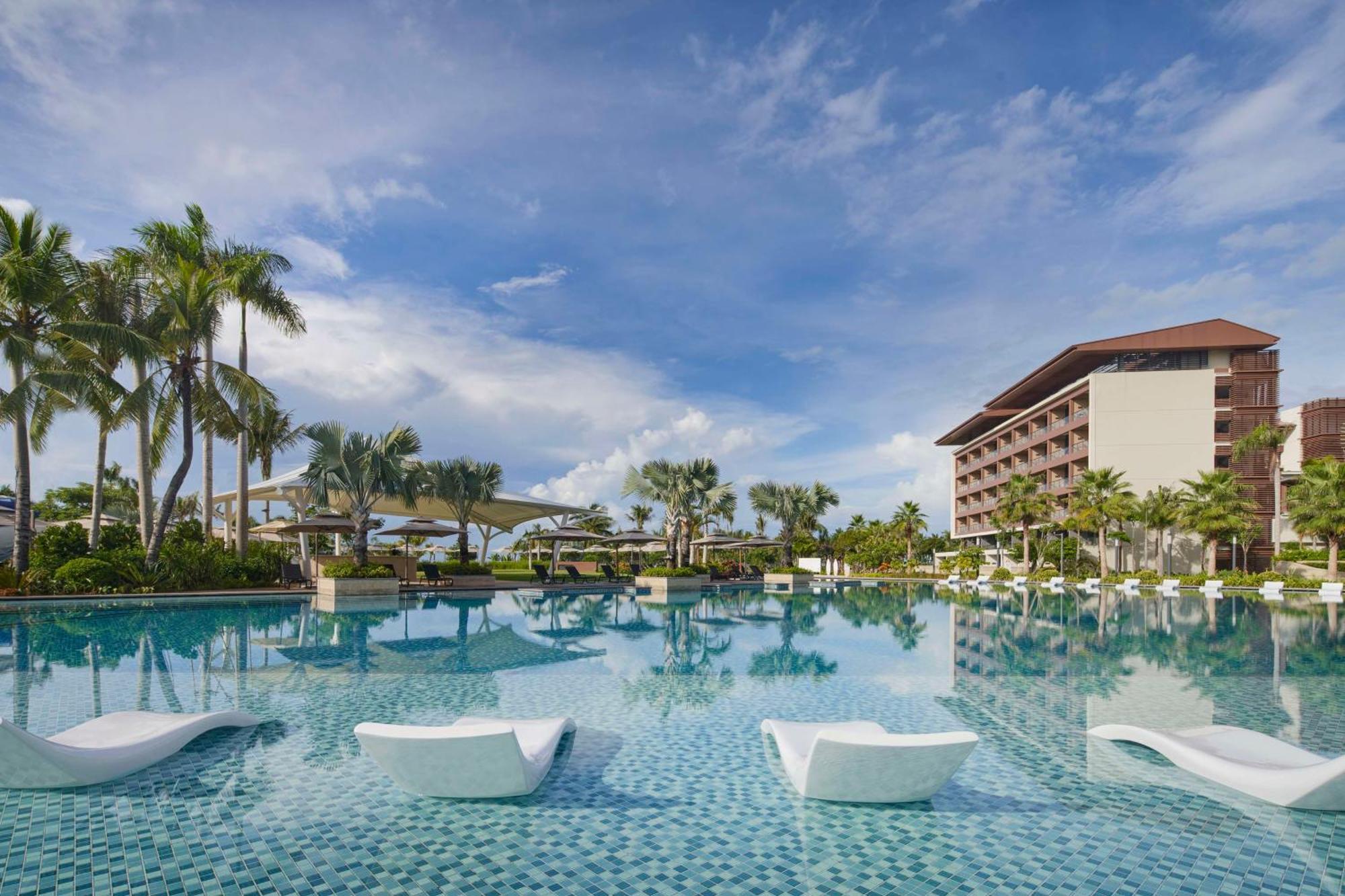 Hyatt Regency Sanya Tianli Bay Hotel Exterior photo