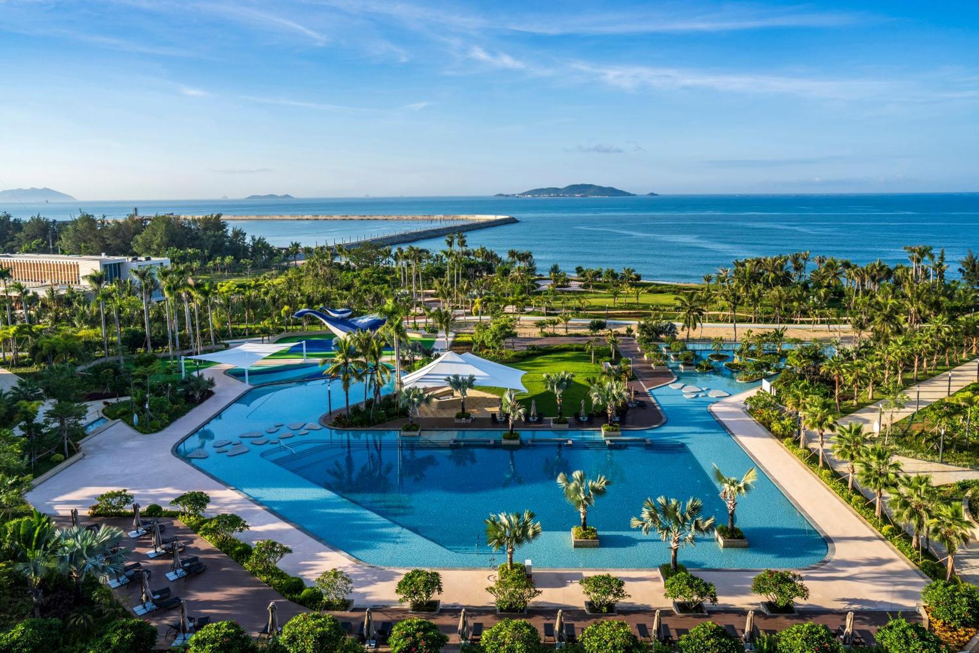 Hyatt Regency Sanya Tianli Bay Hotel Exterior photo